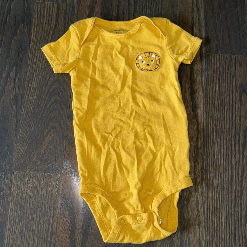 Carter’s 5-Pack Baby Bodysuits 12M Short Sleeve Striped